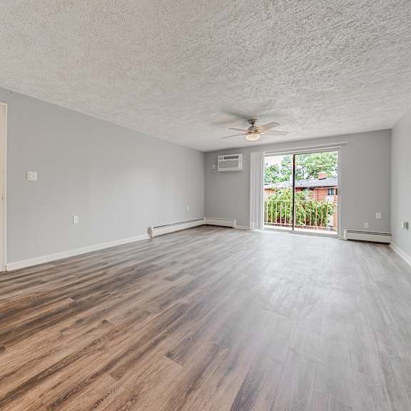 a room with a wooden floor and a ceiling fan. at integrity berea apartments, ohio, 44017