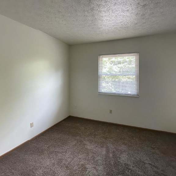 contemporary bedrooms at woodland pointe apartments and townhomes, integrity realty, kent, ohio