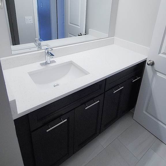 luxurious bathrooms at old green place apartments, integrity realty llc, beachwood