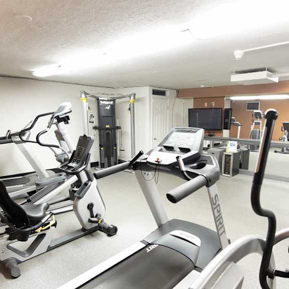 fully equipped fitness center at westwood meadows - sp westlake 27825 detroit apartments, integrity realty llc, westlake, ohio