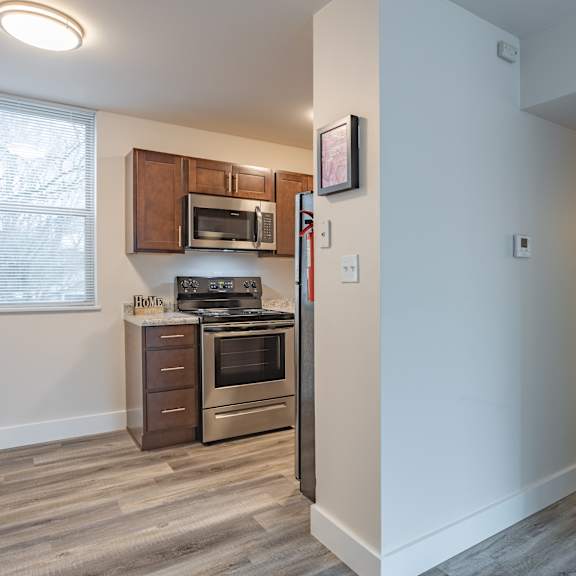 renovated kitchen at eagles landing apartments, integrity realty, kent, ohio