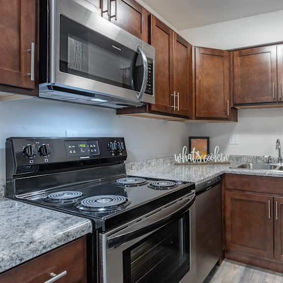 dark finish upgraded kitchen at eagles landing apartments, integrity realty, kent, 44240
