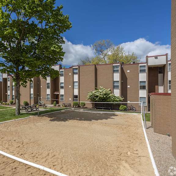 volleyball court at eagles landing apartments, integrity realty, kent, 44240