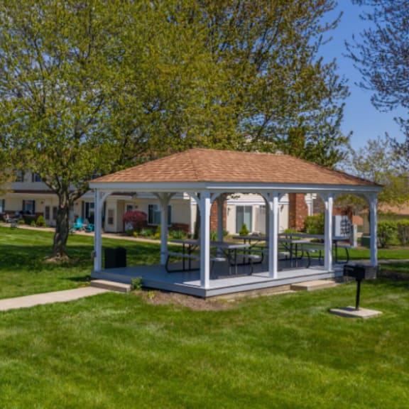 picnic pavilion at huntington hills townhomes, integrity realty, ohio, 44224