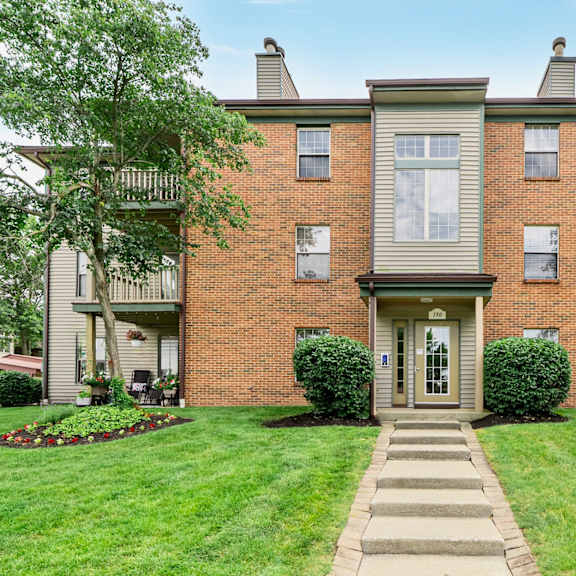exterior view1 at hunt club apartments, ohio, 44321