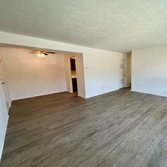 unfurnished room at renova of brunswick apartments, brunswick, oh, 44212