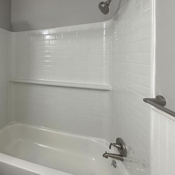 renovated bathroom in select apartment homes at jordan court apartments, integrity realty, kent