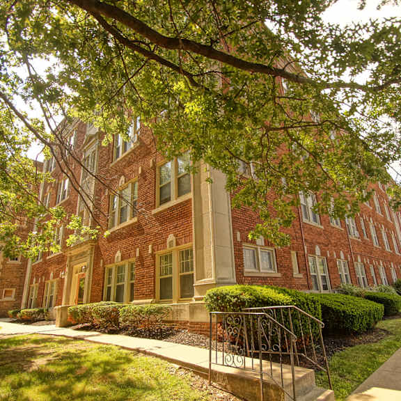 lake manor at integrity gold coast apartments, lakewood