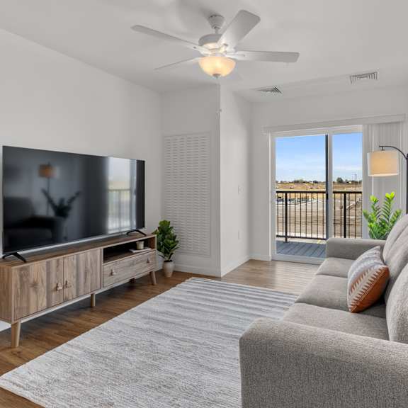 Thumbnail 6 of 21 Beautiful living room with attached balcony at Yellowstone Landing, Belgrade