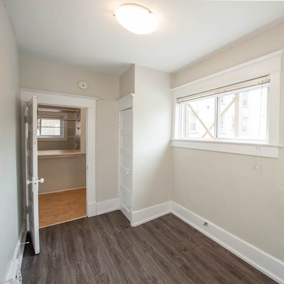 378 stradbrook duplex house rental