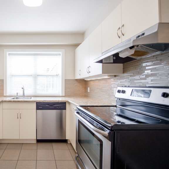 spacious kitchen at 700 corydon apartment, apartment for rent in winnipeg