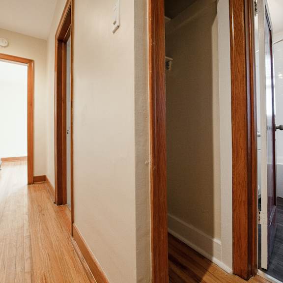 370 stradbrook apartment