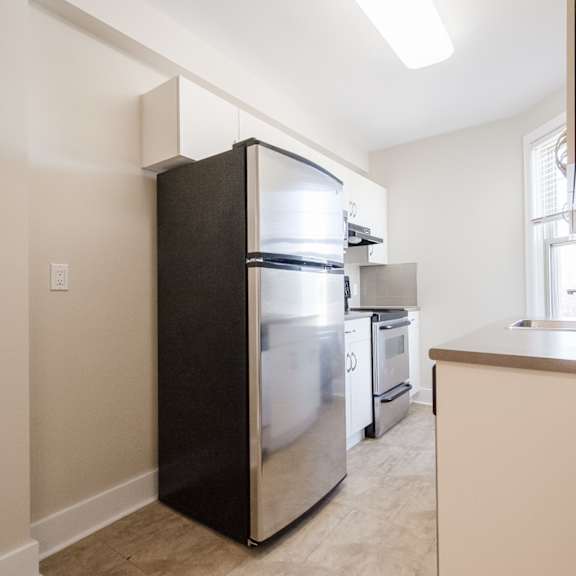 370 stradbrook apartment