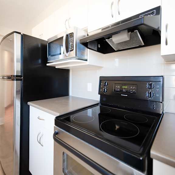 370 stradbrook apartment