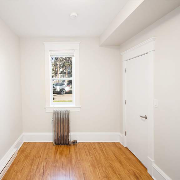 bedroom at 508 mcmillan apartment suites for rent in wpg