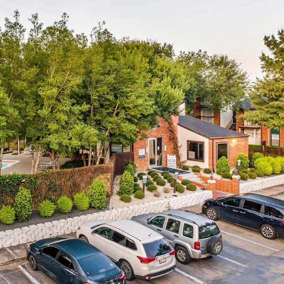off street parking at the daphne apartments, the barvin group, texas, 77054