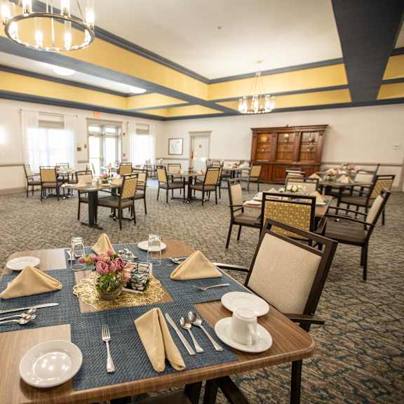 large dining room at spring arbor of williamsburg in williamsburg, va