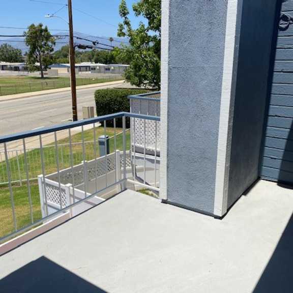 balcony