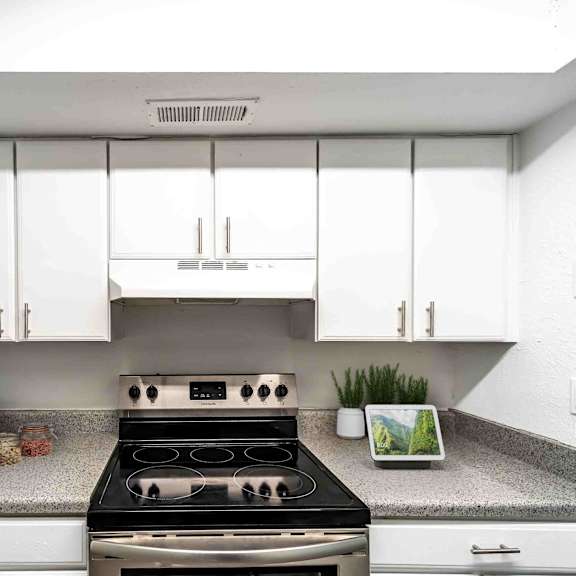 kitchen appliances at red bay apartment complex, jacksonville, fl, 32211