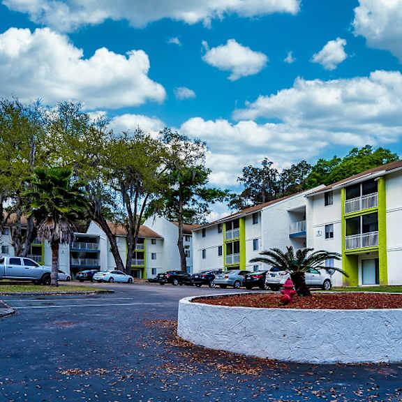 entrance view at red bay apartment complex, jacksonville, fl