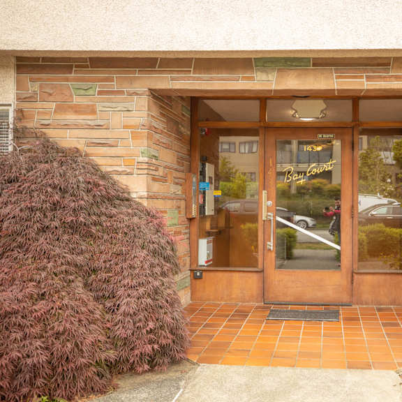 bay court apartments