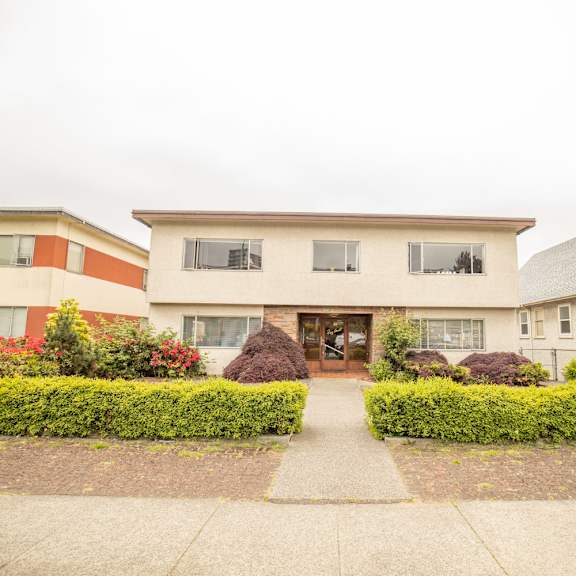 bay court apartments