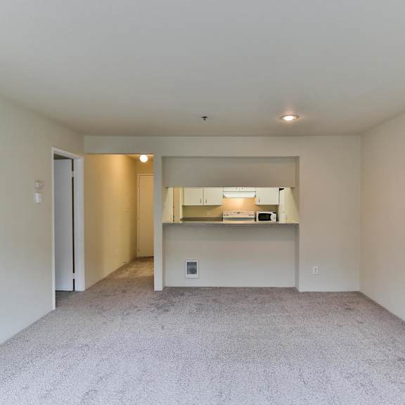 carpeted living area at charbonneau, washington