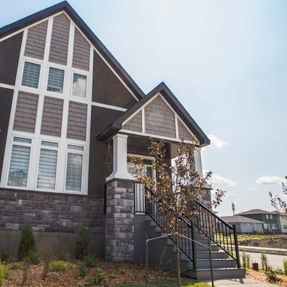 exterior of green apple drive