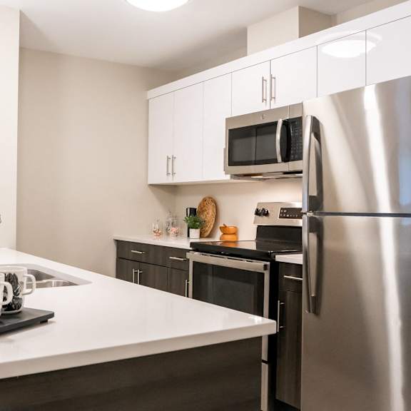 interior - kitchen with stainless steel appliances