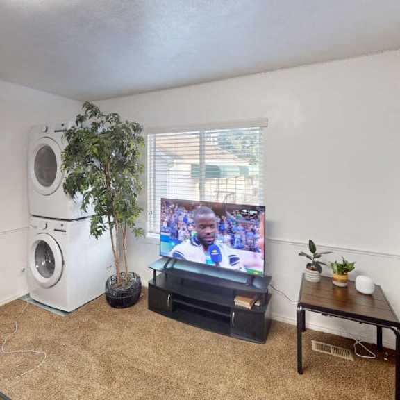 2x1 - shared room main floor
