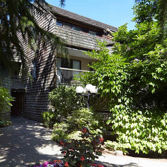 a view of the house from the driveway