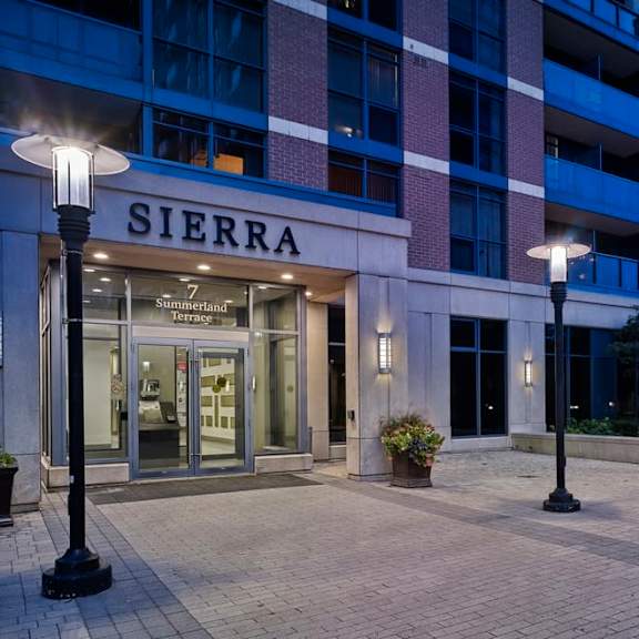 a picture of the sierra building at night