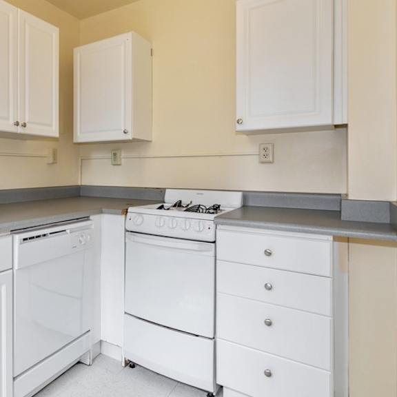 white kitchen at the windham apartments, seattle, 98121