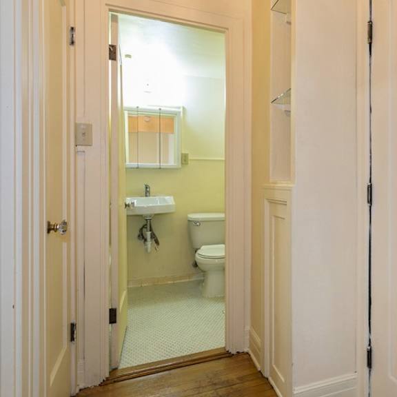 bathroom at the windham apartments, seattle, wa, 98121