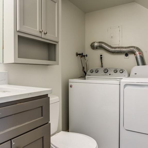 bathroom at the view apartments st charles, st charles, il, 60174