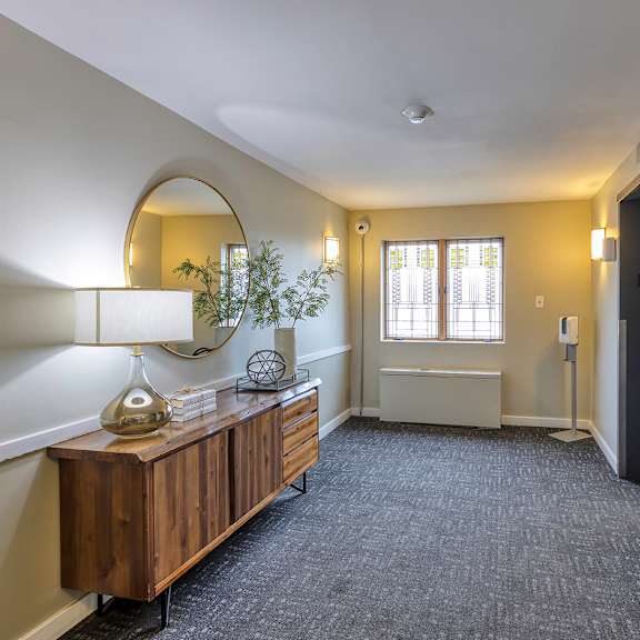 elevator lobby at oak park city, oak park, il 60301