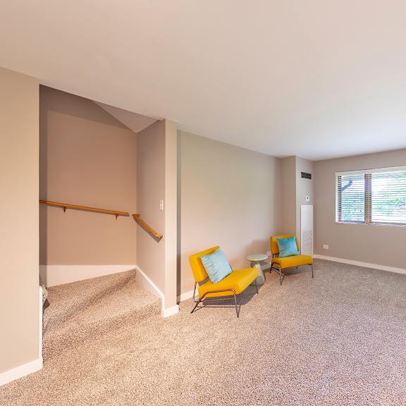 room with a carpeted floor at oak park city, oak park illinois