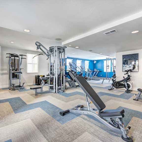 additional photo for property listing at chic digs with room to stretch out in the village 22 car