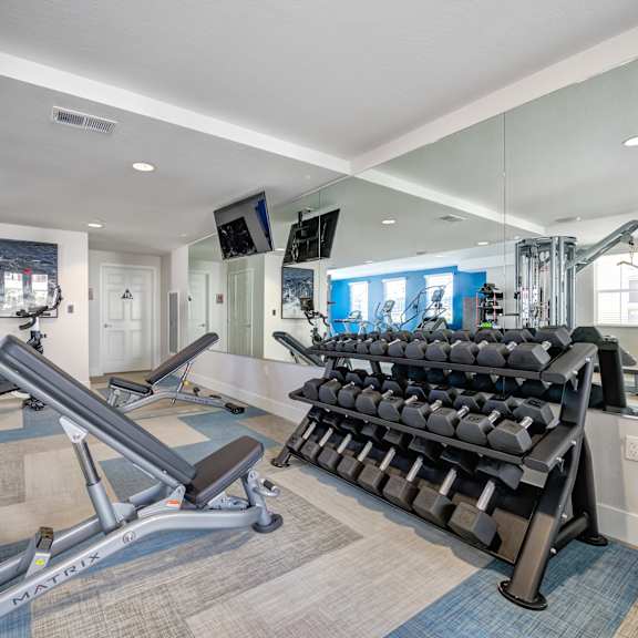 additional photo for property listing at chic digs with room to stretch out in the village 22 car