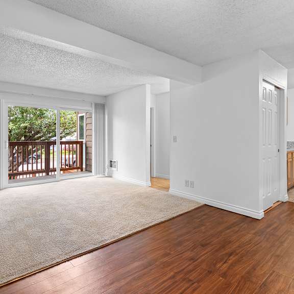 carpeted living space at east wind, gresham oregon