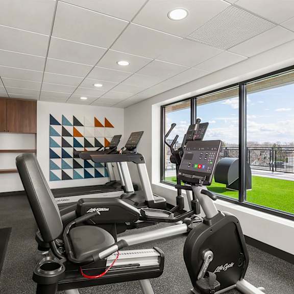 fitness center at the venue on knox apartments, minneapolis, mn, 55408