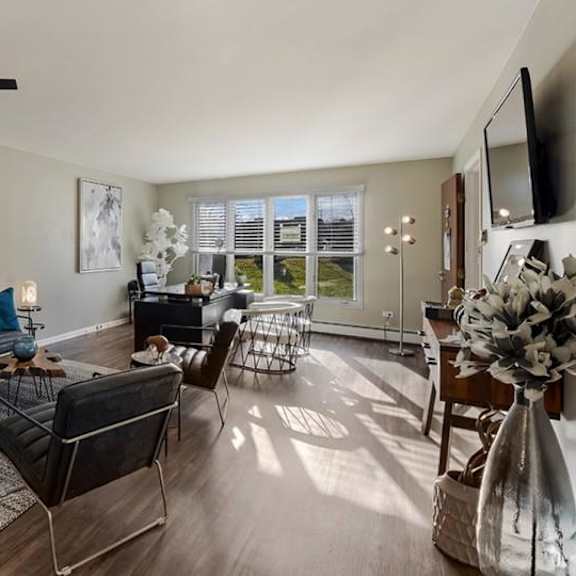 living room at the clarendon apartment homes, clarendon