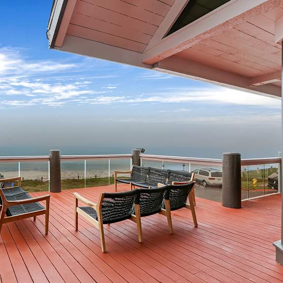 deck overlooking the ocean  at oceanaire apartment homes, pacifica, ca