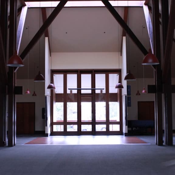 clubhouse at the bluffs at mountain park, lake oswego, oregon
