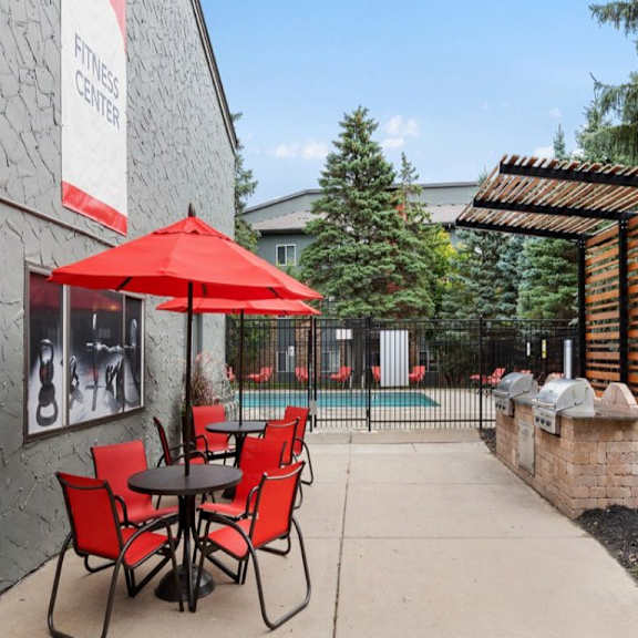 outdoor dining at the atwood at eden prairie, eden prairie, 55347