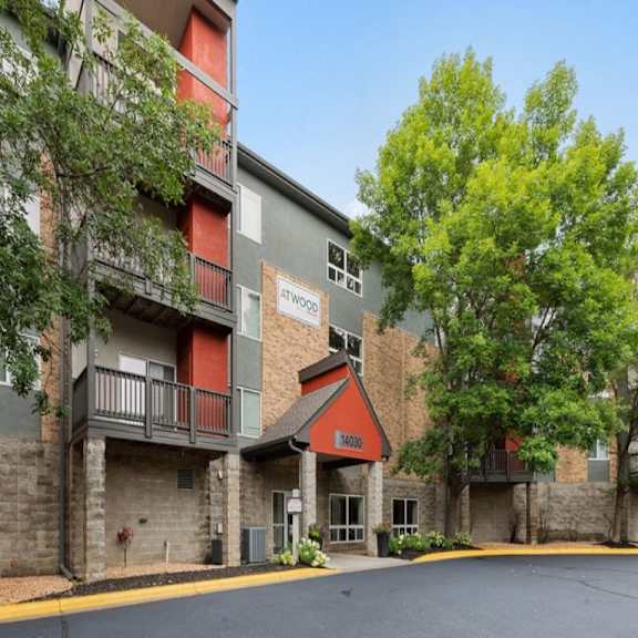 exterior view at the atwood at eden prairie, eden prairie, 55347