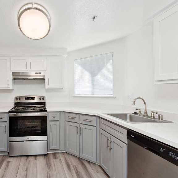 fully equipped kitchen at renew on summerfield, california