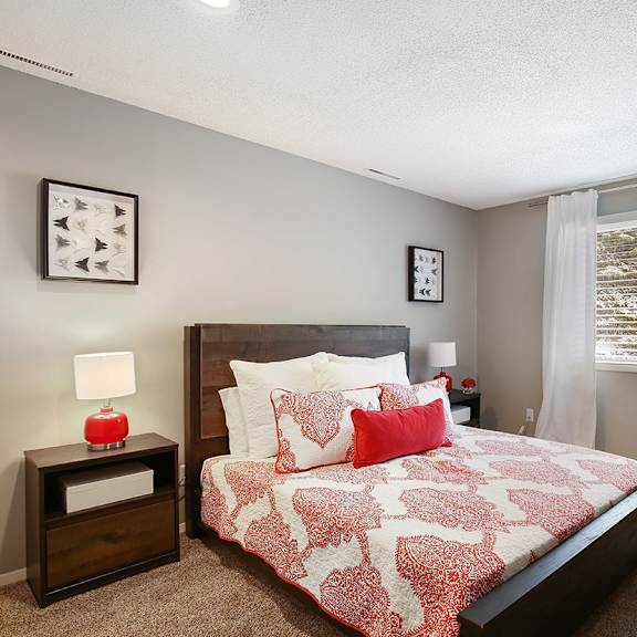 the preserve at ballantyne commons bedroom with bed and window