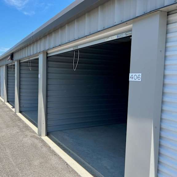 a storage unit with the number 406 is closed.