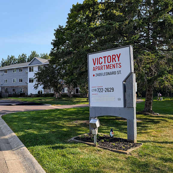 the building where the motel is located is shown